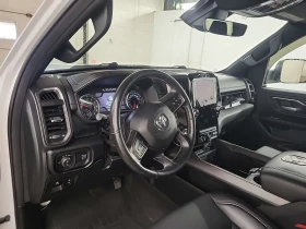 Dodge RAM 1500 SPORT CREW CAB STANDARD BED| KEYLESS| ЗАДНА КАМЕРА, снимка 10