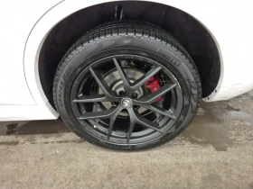 Alfa Romeo Stelvio * Ti Sport * CARFAX * БЕЗ ПЪРВОНАЧАЛНА ВНОСКА - 17000 € / 33249.11 лв. - 19645525 13