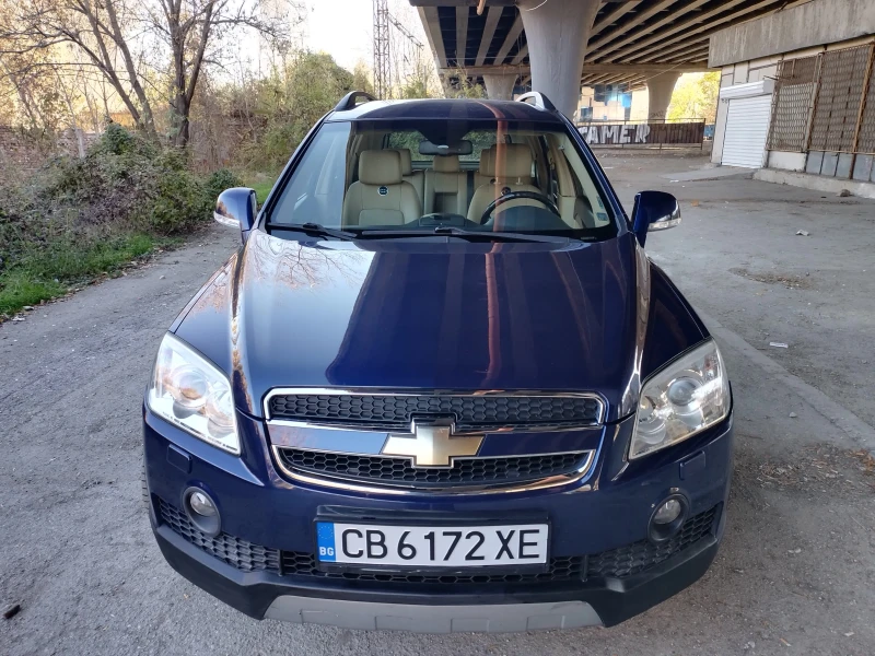 Chevrolet Captiva 2.0 AWD, 7 места / автоматик, снимка 2 - Автомобили и джипове - 47900708