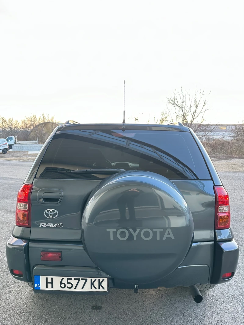 Toyota Rav4 2.0D4D 4Х4 ТОП СЪСТОЯНИЕ!, снимка 5 - Автомобили и джипове - 48802041