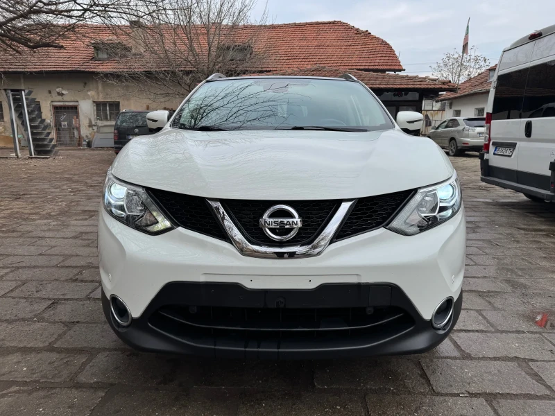 Nissan Qashqai 1.6D.Кейлес.360-кам.Нави.Панорам.Фулл-Лед.История, снимка 2 - Автомобили и джипове - 49276794