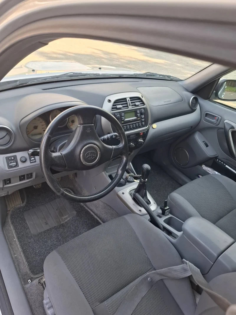 Toyota Rav4, снимка 3 - Автомобили и джипове - 52472473