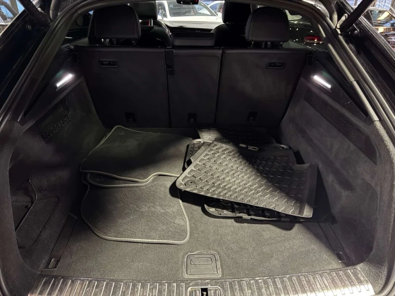 Audi Q8 CARFAX, снимка 14 - Автомобили и джипове - 53246909