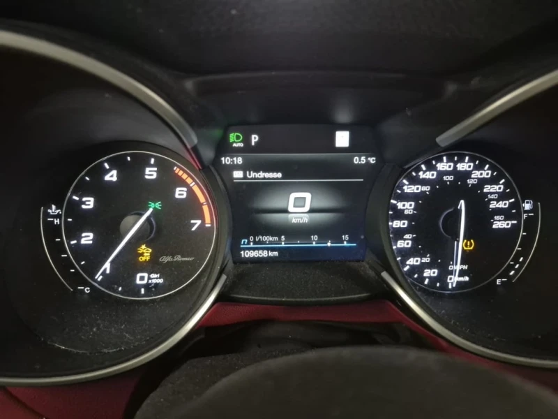 Alfa Romeo Stelvio * Ti Sport * CARFAX * БЕЗ ПЪРВОНАЧАЛНА ВНОСКА, снимка 9 - Автомобили и джипове - 53279074