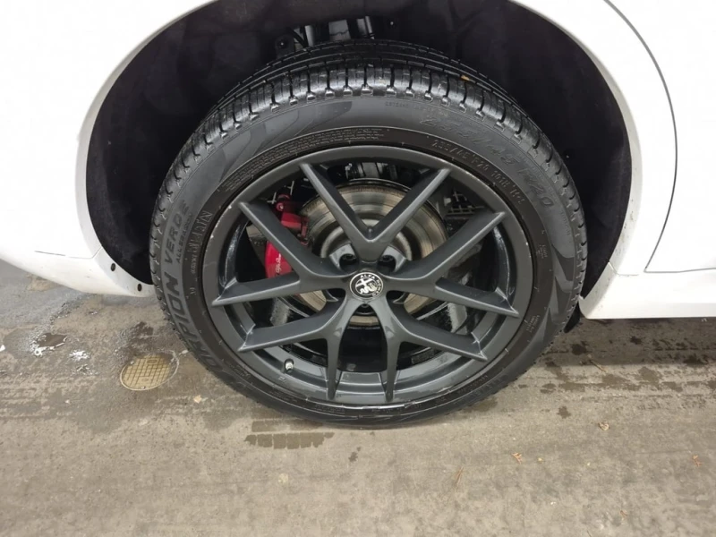 Alfa Romeo Stelvio * Ti Sport * CARFAX * БЕЗ ПЪРВОНАЧАЛНА ВНОСКА, снимка 14 - Автомобили и джипове - 53279074