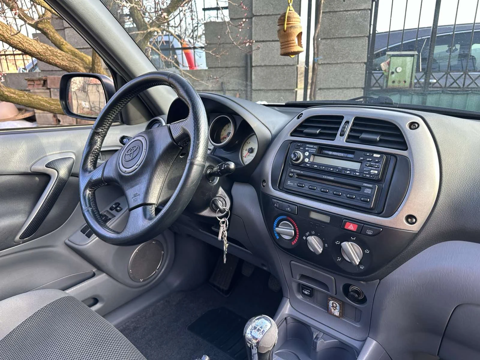 Toyota Rav4  - изображение 7
