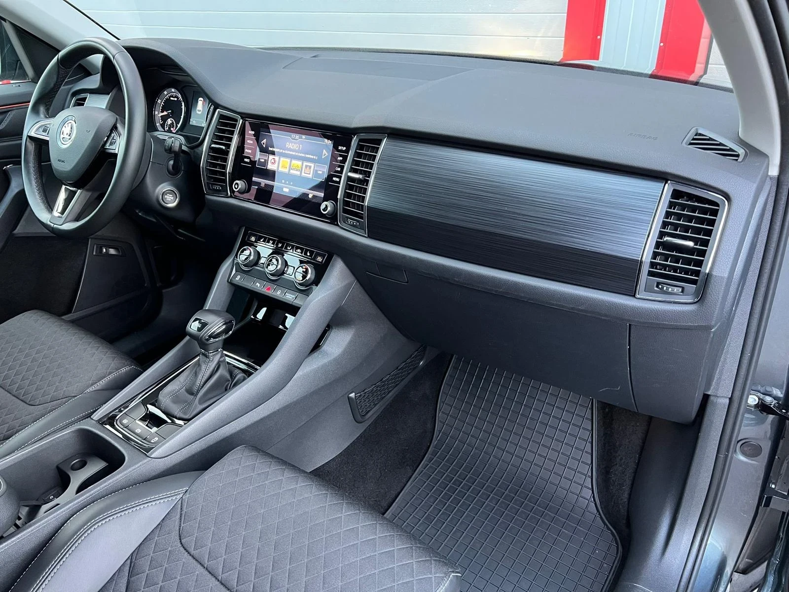 Skoda Kodiaq 1.4I AUTOMATIK KEY LESS NAVI 360KAMERA 7- | Mobile.bg   14
