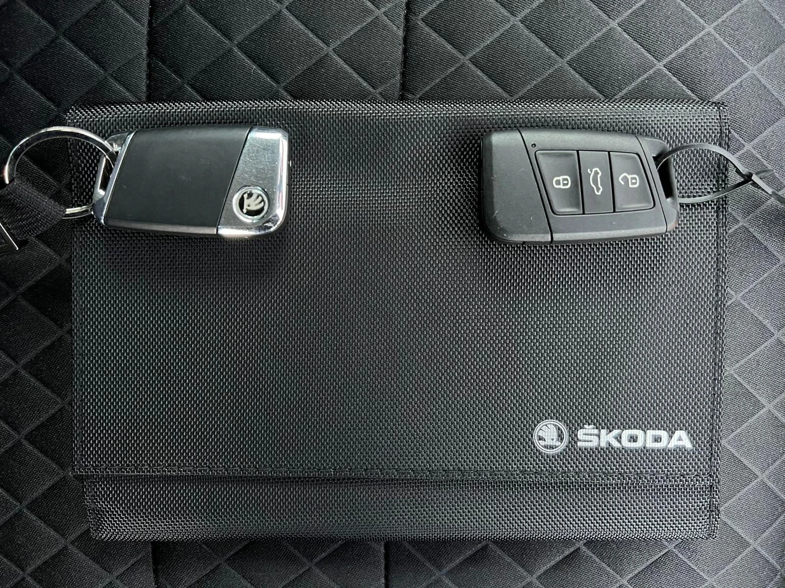 Skoda Kodiaq 1.4I AUTOMATIK KEY LESS NAVI 360KAMERA 7- | Mobile.bg   17
