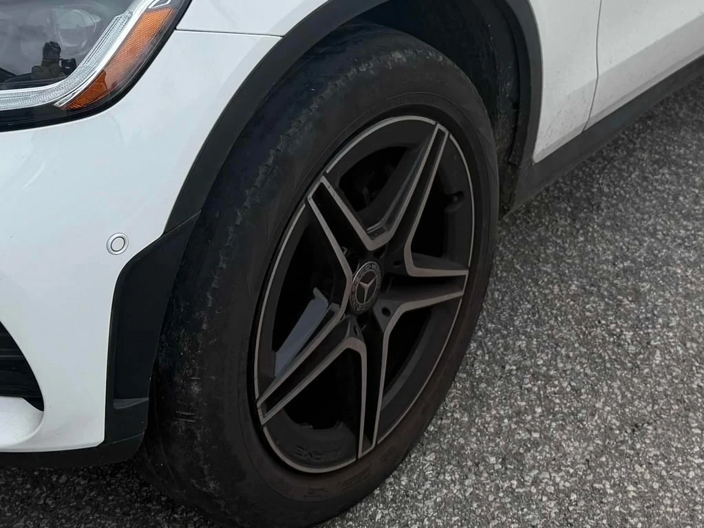 Mercedes-Benz GLC 300 4MATIC 2022 * CARFAX * БЕЗ ПЪРВОНАЧАЛНА ВНОСКА - изображение 6