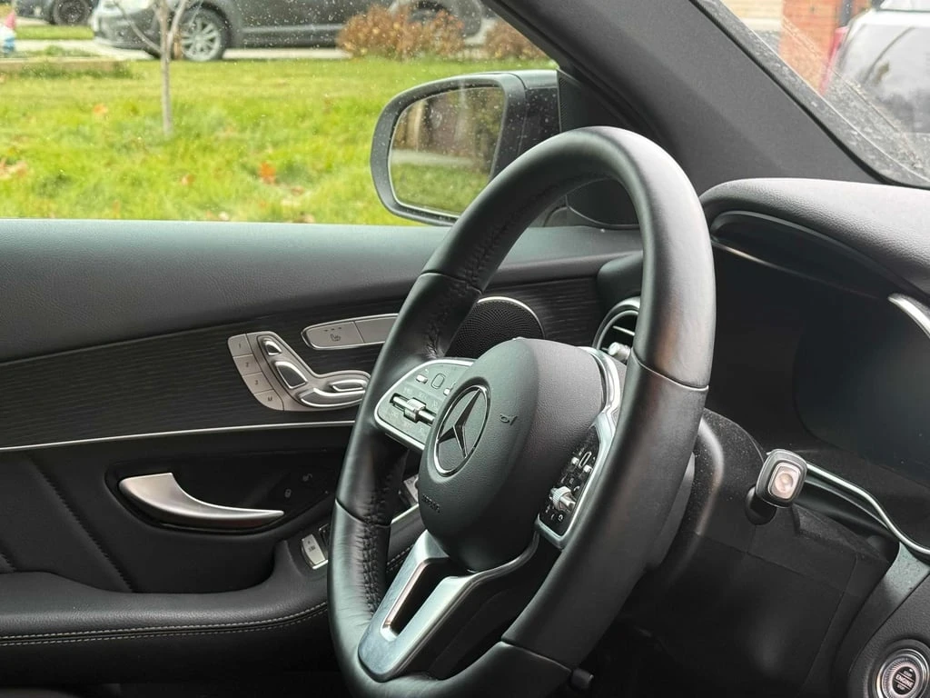 Mercedes-Benz GLC 300 4MATIC 2022 * CARFAX * БЕЗ ПЪРВОНАЧАЛНА ВНОСКА - изображение 9