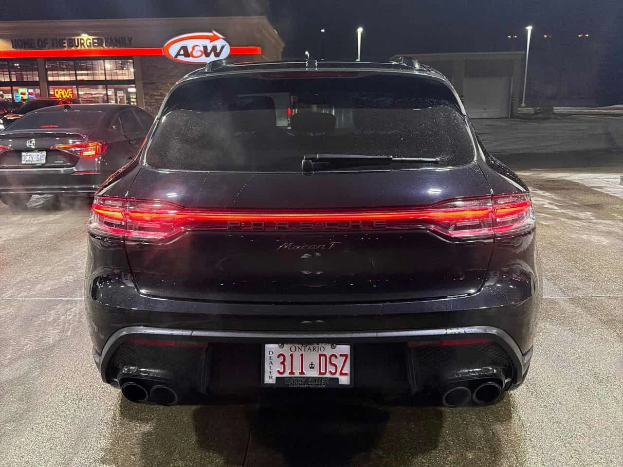 Porsche Macan * AWD * CARFAX * BOSE * ОБДУХВАНЕ * 360 - изображение 4