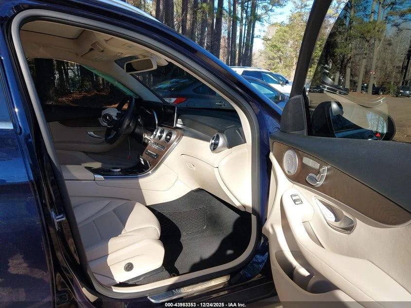 Mercedes-Benz GLC 300 2.0L I-4 DI, DOHC, VVT, TURBO, 241HP All Wheel | Mobile.bg � ����������� 5