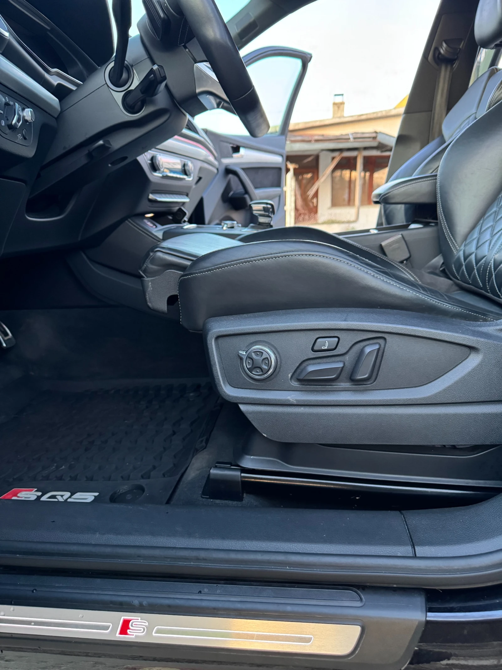 Audi SQ5 3.0TFSI V6 MATRIX/AIR/MASSAGE/B&O, снимка 6 - Автомобили и джипове - 54488376