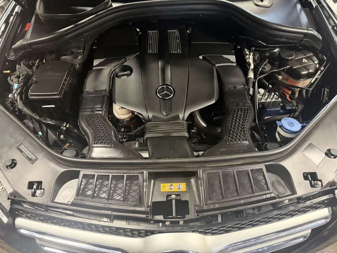 Mercedes-Benz GLE 400 * CARFAX * ЦЕНА ДО БГ, снимка 9 - Автомобили и джипове - 54754111