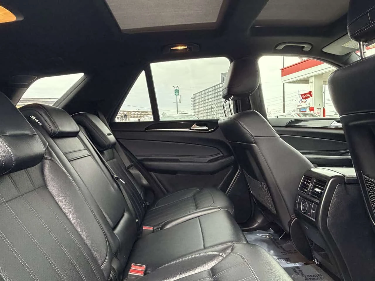 Mercedes-Benz GLE 400 * CARFAX * ЦЕНА ДО БГ, снимка 11 - Автомобили и джипове - 54754111