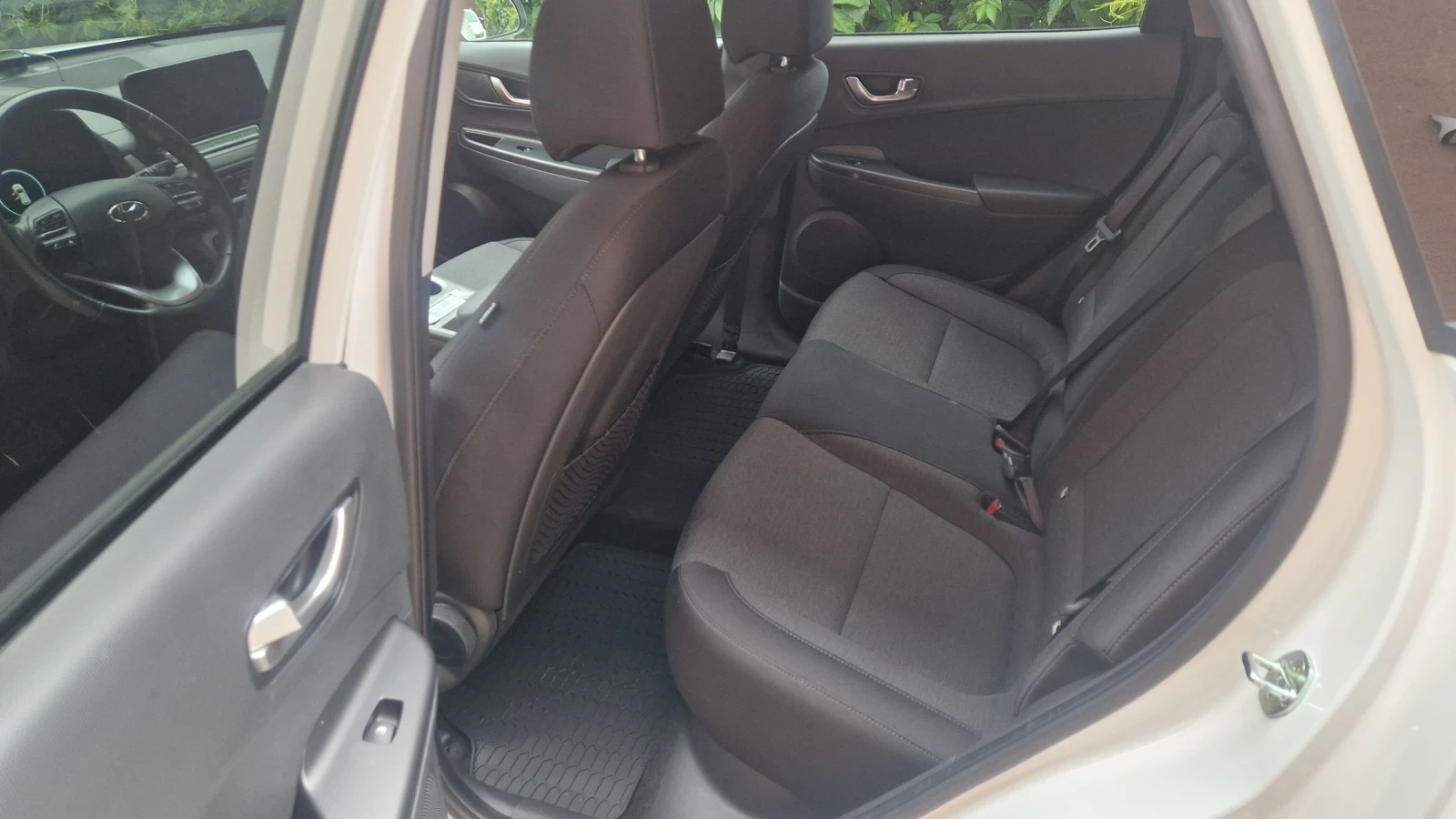 Hyundai Kona 64 KW.Гаранция.65 000 км.SOH 100 %, снимка 10 - Автомобили и джипове - 54955575