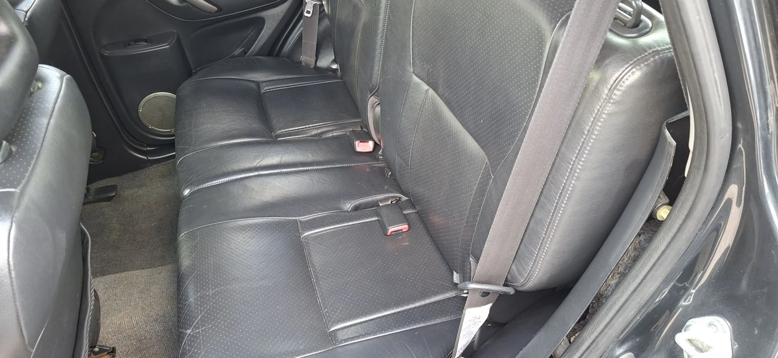 Toyota Rav4 2.0 D4D, снимка 5 - Автомобили и джипове - 55202301