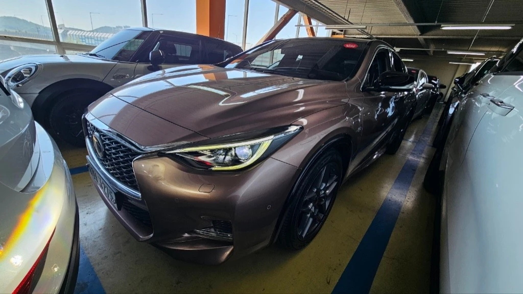 Infiniti Q30 S 2.0T, снимка 2 - Автомобили и джипове - 55220248