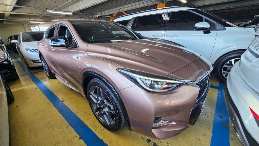Infiniti Q30 S 2.0T