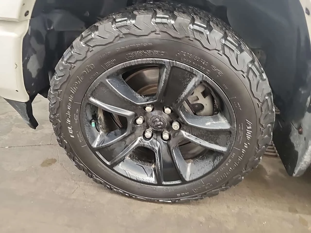 Dodge RAM 1500 SPORT CREW CAB STANDARD BED| KEYLESS| ЗАДНА КАМЕРА, снимка 6 - Автомобили и джипове - 55542140