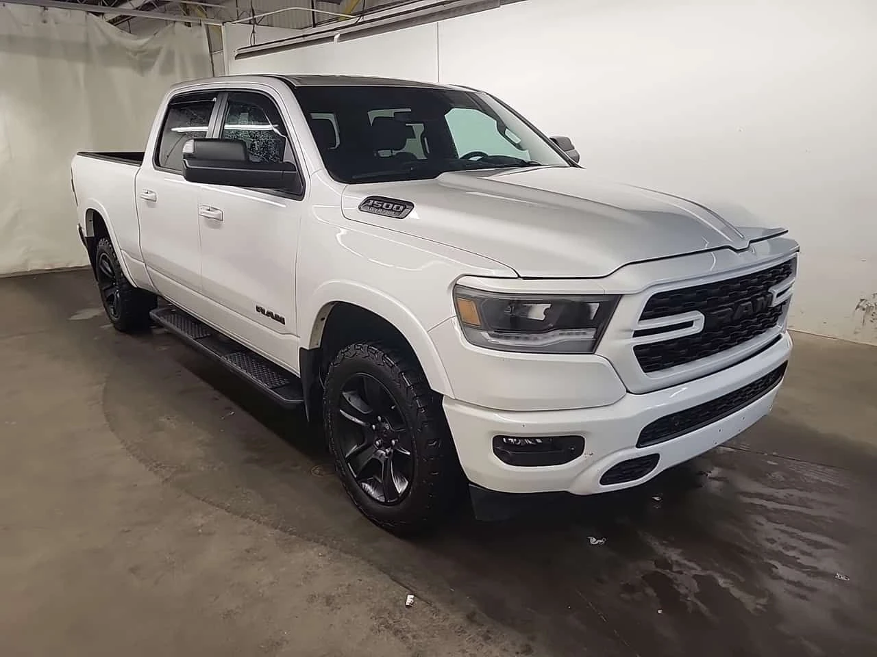 Dodge RAM 1500 SPORT CREW CAB STANDARD BED| KEYLESS| ЗАДНА КАМЕРА, снимка 2 - Автомобили и джипове - 55542140