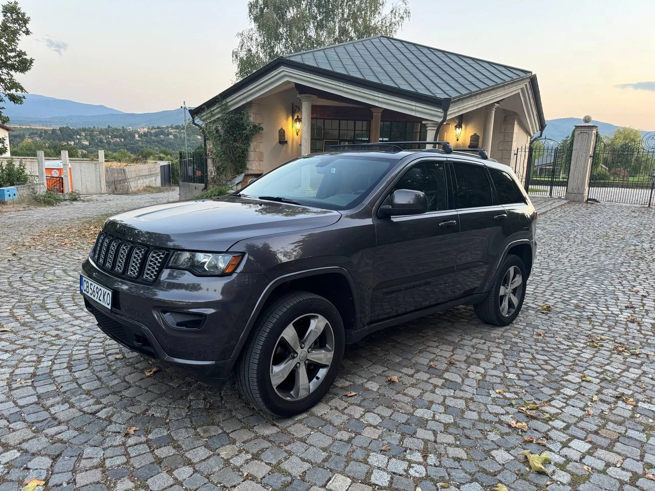 Jeep Grand cherokee 3.6, снимка 2 - Автомобили и джипове - 55650381