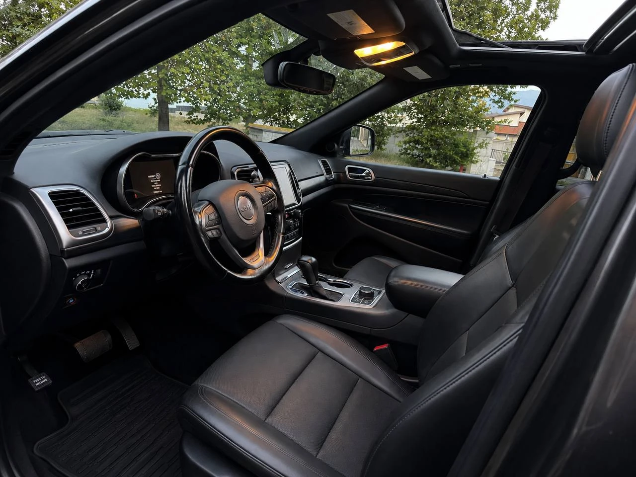 Jeep Grand cherokee 3.6, снимка 9 - Автомобили и джипове - 55650381