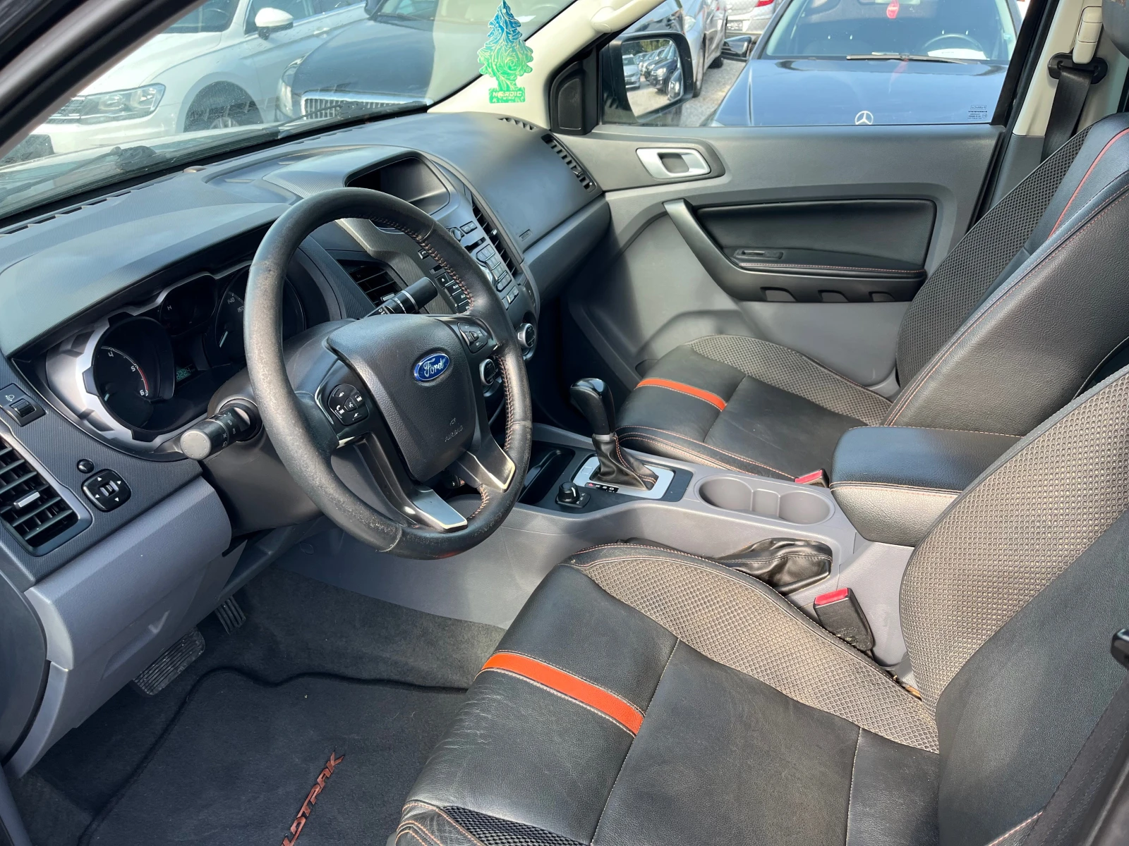 Ford Ranger 3.2TDCI WILDTRAK 4x4, снимка 12 - Автомобили и джипове - 55660233