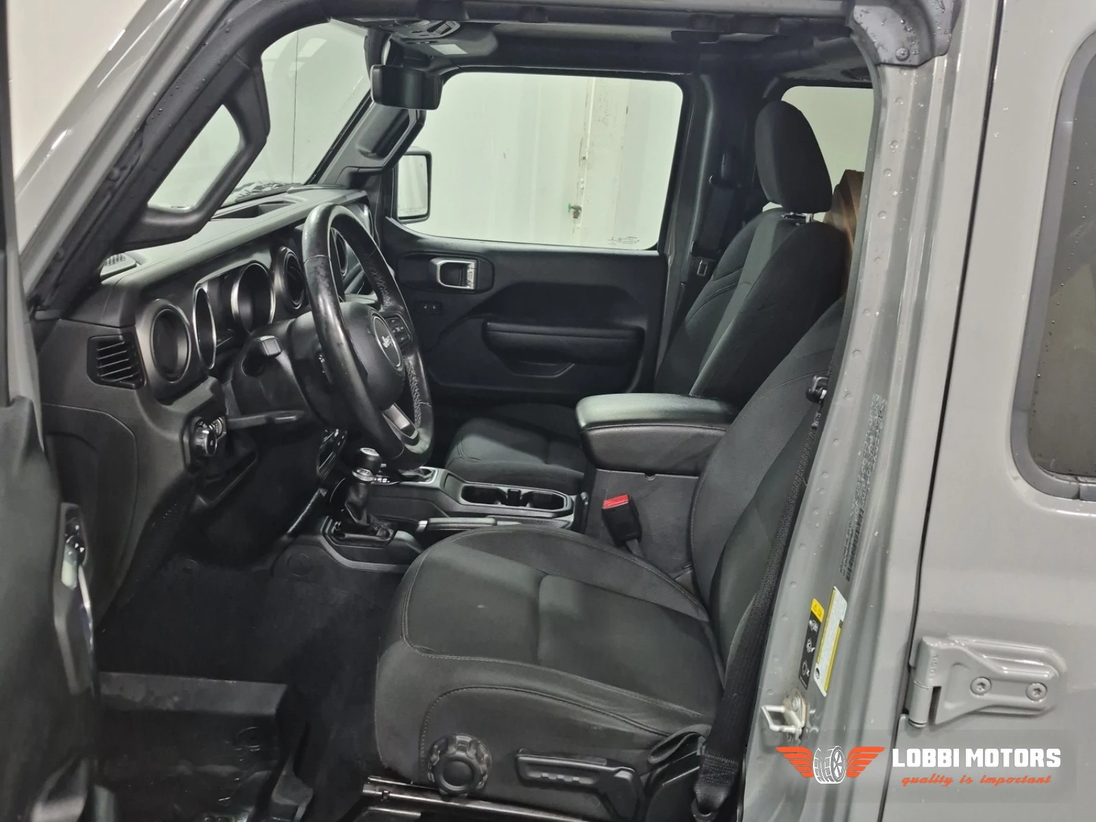 Jeep Wrangler, снимка 5 - Автомобили и джипове - 55928341