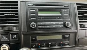 VW Caravelle Първи собственик автомобила е като нов  | Auto.bg — изображение 8