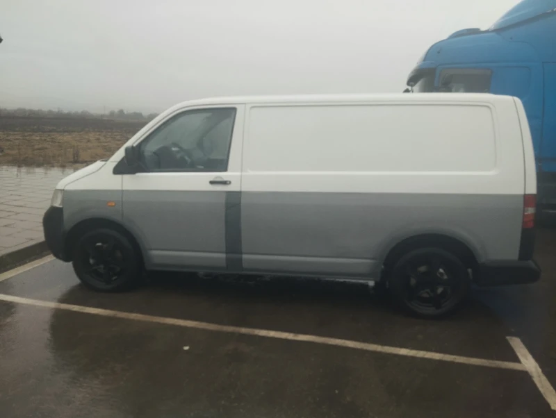 VW Transporter, снимка 2 - Бусове и автобуси - 47969931