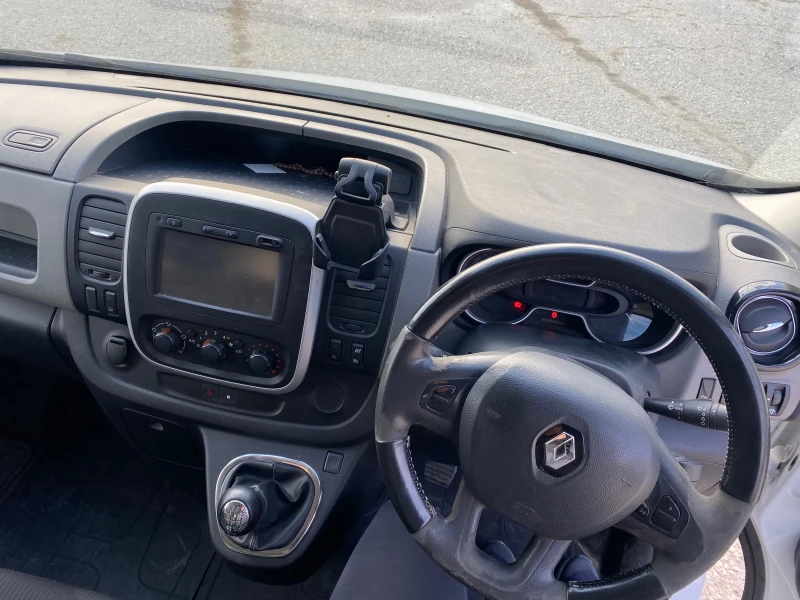 Renault Trafic 1.6 DCI 120к.с, снимка 10 - Бусове и автобуси - 48385199