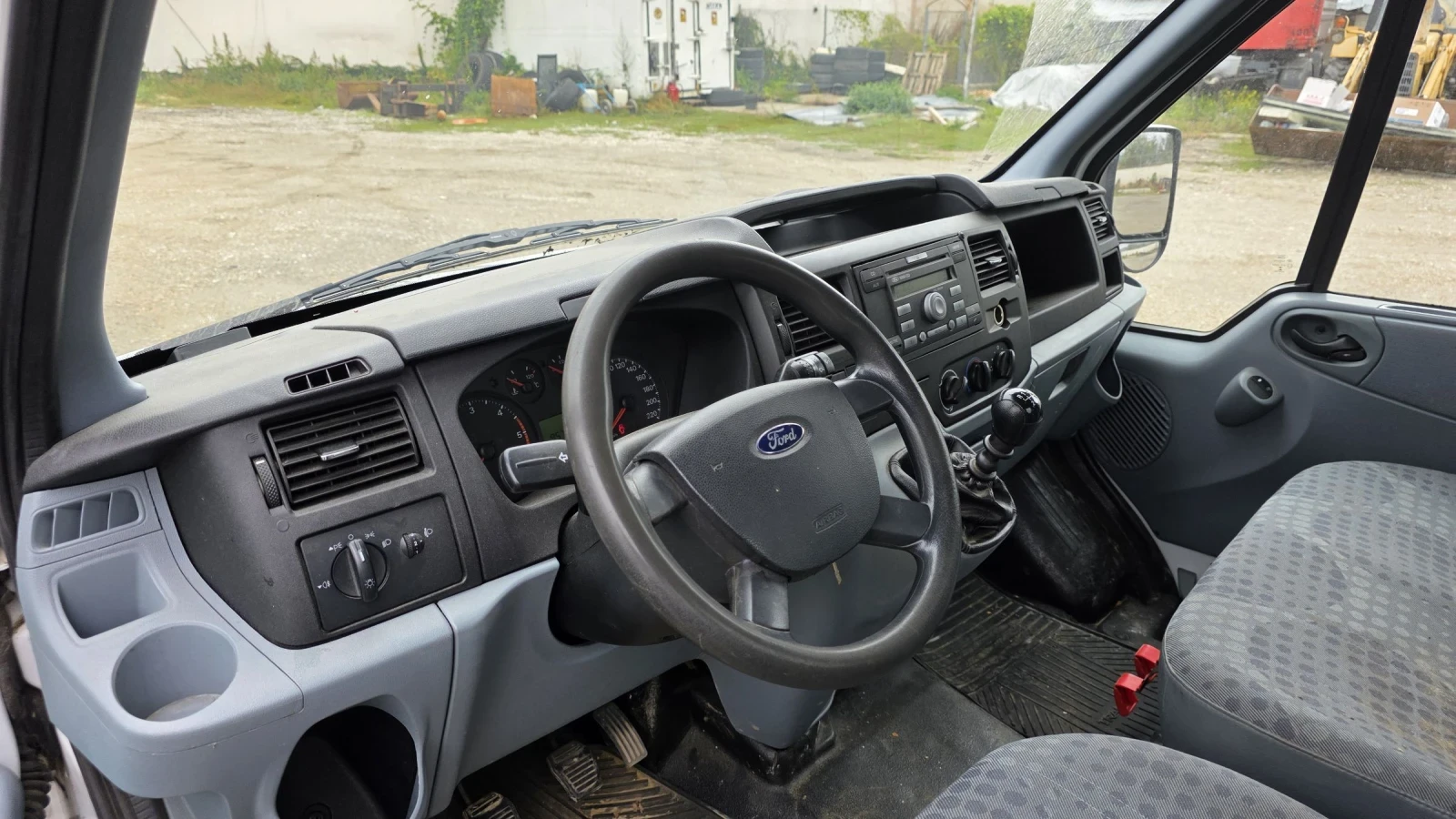 Ford Transit 2.2 300M - изображение 5