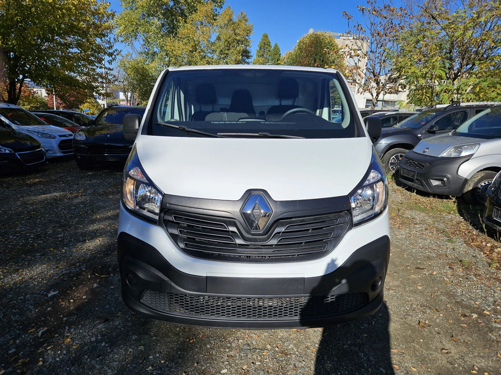 Renault Trafic 1.6 dci euro6 - изображение 8