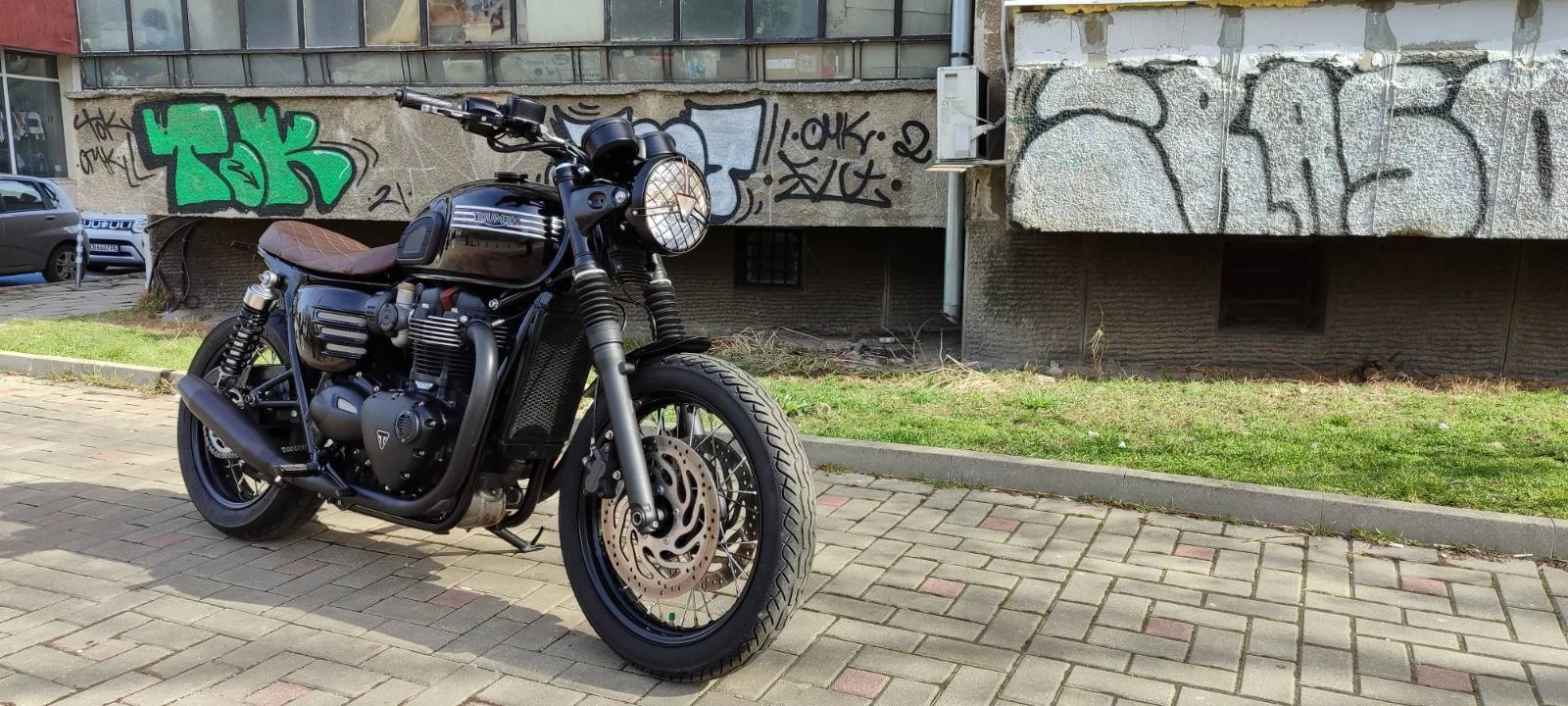 Triumph Bonneville T120 - изображение 2
