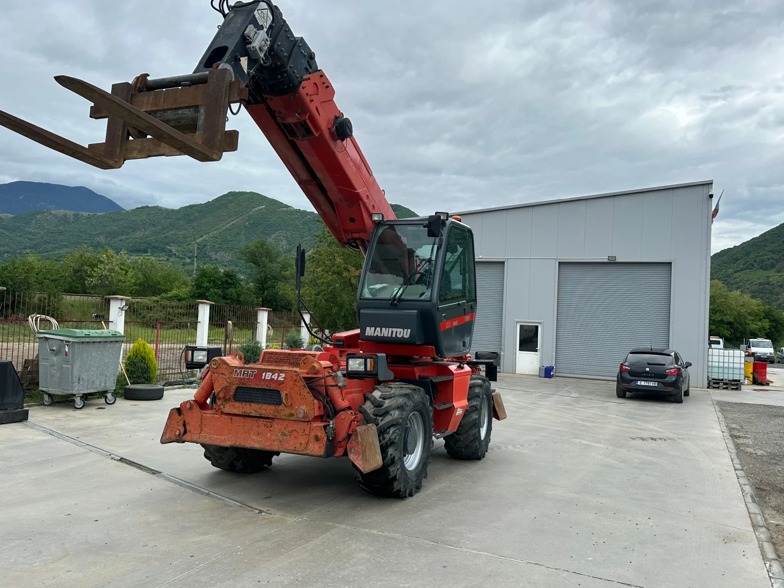 Телескопични товарачи Manitou MRT1842, снимка 9 - Индустриална техника - 54580498