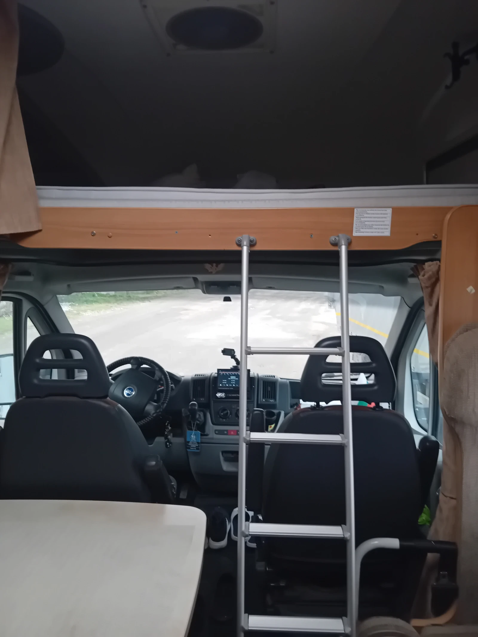 Кемпер Challenger Fiat, снимка 8 - Каравани и кемпери - 53739955