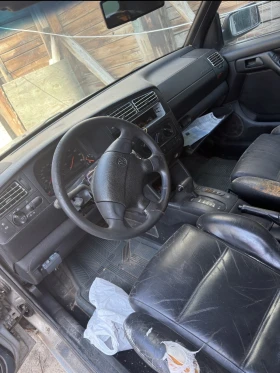 VW Golf 1.8 mono АВТОМАТИК, снимка 2
