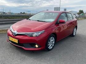     Toyota Auris ----