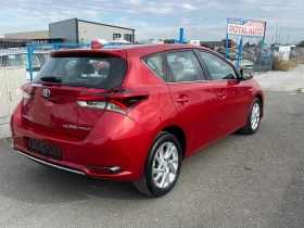     Toyota Auris ----