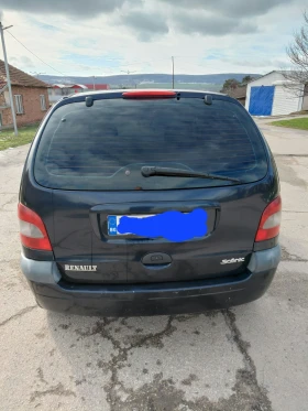 Renault Scenic 1.6 i, снимка 4 - Автомобили и джипове - 53375767