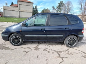 Renault Scenic 1.6 i, снимка 7 - Автомобили и джипове - 53375767
