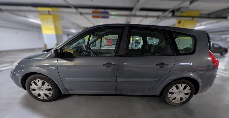 Renault Grand scenic, снимка 3 - Автомобили и джипове - 48617513