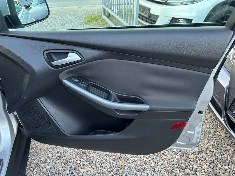 Ford Focus 1, 6i EkoBoost, снимка 10 - Автомобили и джипове - 49995929