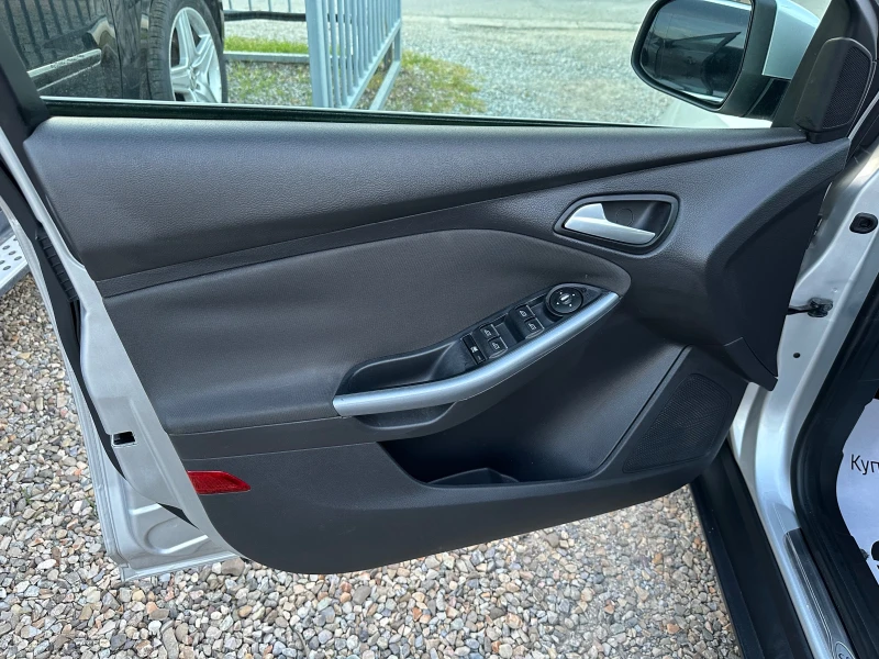 Ford Focus 1, 6i EkoBoost, снимка 8 - Автомобили и джипове - 49995929