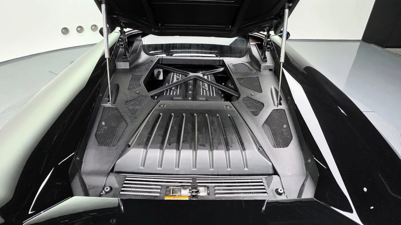 Lamborghini Huracan LP 580-2 / LIFT / Сервизна история !!!, снимка 6 - Автомобили и джипове - 52153428