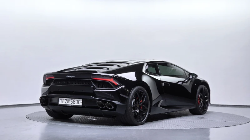 Lamborghini Huracan LP 580-2 / LIFT / Сервизна история !!!, снимка 2 - Автомобили и джипове - 52153428