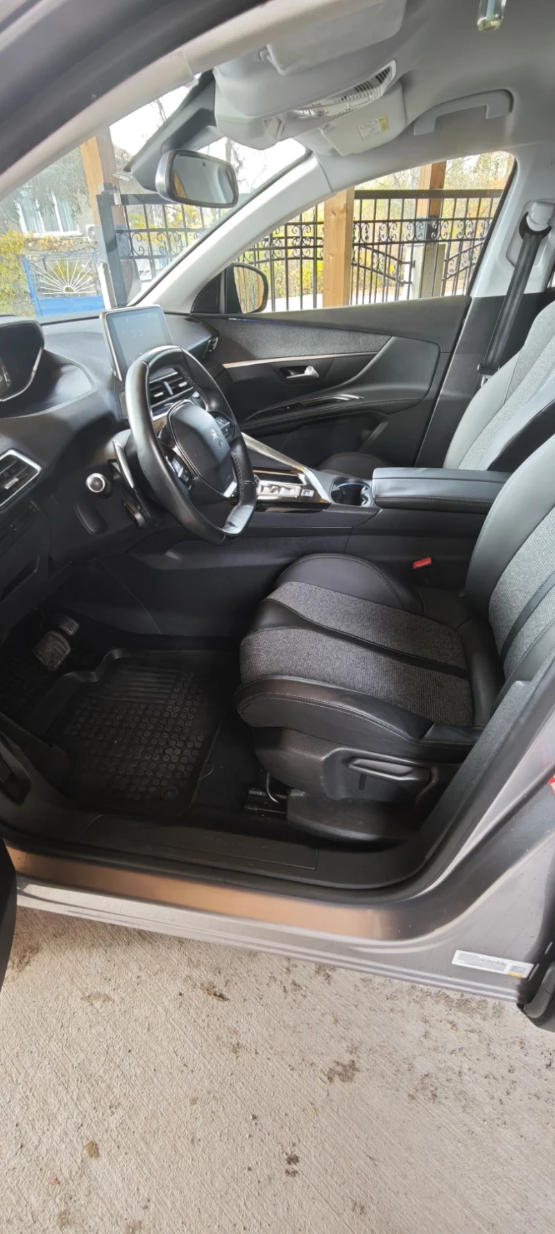 Peugeot 5008 1.6 HDI Allure, снимка 10 - Автомобили и джипове - 52367073