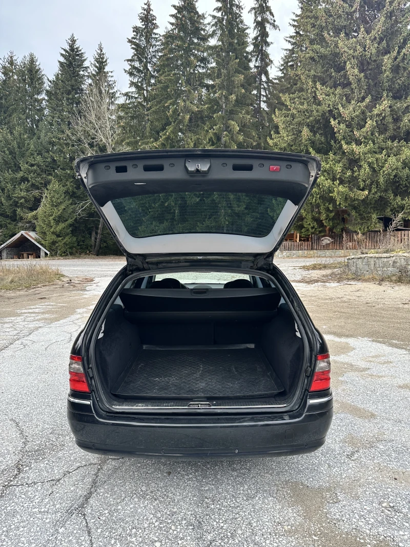 Mercedes-Benz E 320, снимка 9 - Автомобили и джипове - 52540881