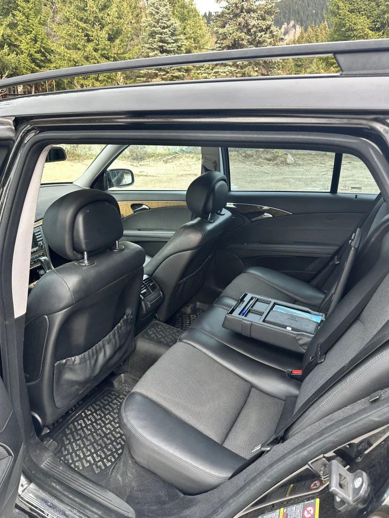 Mercedes-Benz E 320, снимка 7 - Автомобили и джипове - 52540881